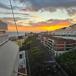 Aylevarroo Penthouse *