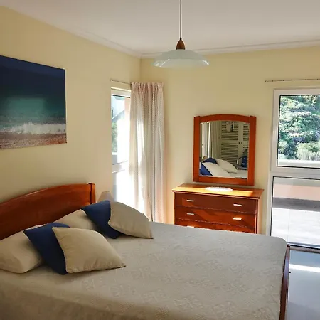 Aylevarroo Penthouse דירה *