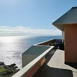 Aylevarroo Penthouse