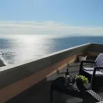 Aylevarroo Penthouse * Caniço