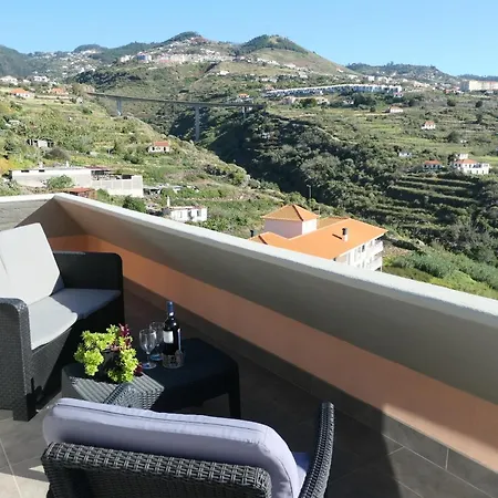 Aylevarroo Penthouse * Canico (Madeira)
