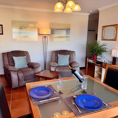 Aylevarroo Penthouse * Caniço