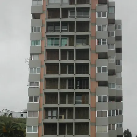 Aylevarroo Penthouse