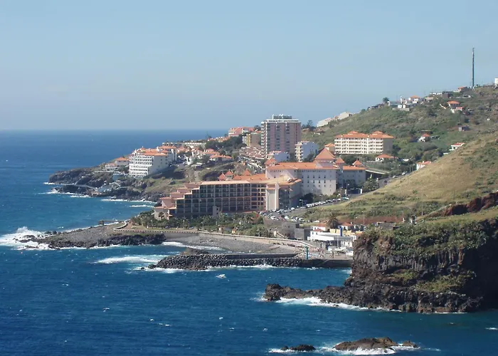 Aylevarroo Penthouse